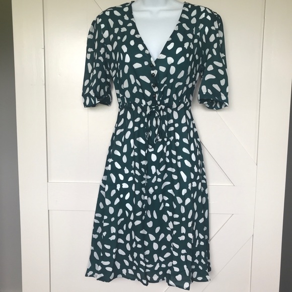 NWOT green Floral printed causal button Down Dress - Picture 4 of 5